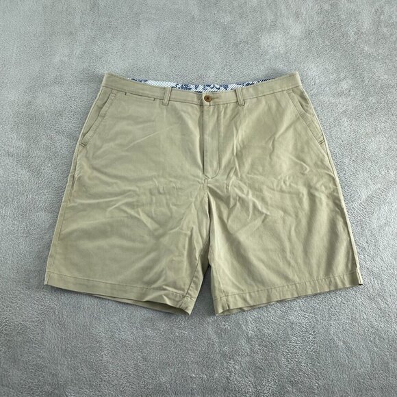 Tommy Bahama Mens 42L Khaki Shorts Cotton Tencel Spandex Blend 2568 - Picture 1 of 8